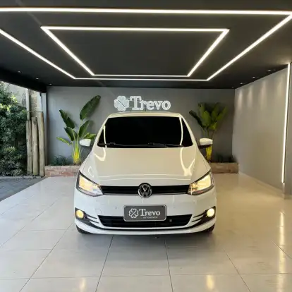 VOLKSWAGEN-FOX-2016