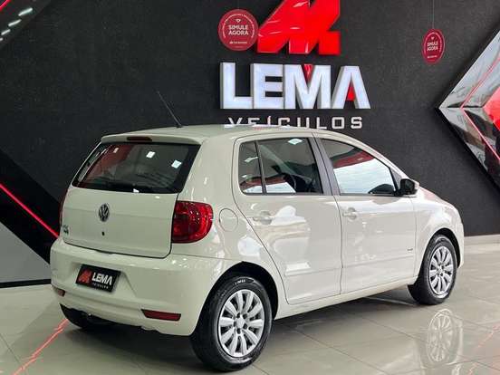 VOLKSWAGEN-FOX-2013