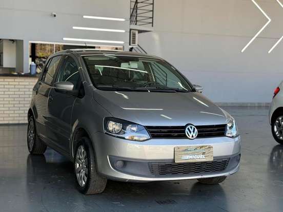 VOLKSWAGEN-FOX-2013