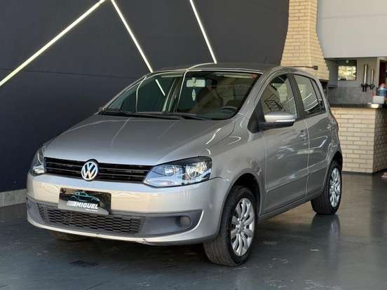 VOLKSWAGEN-FOX-2013