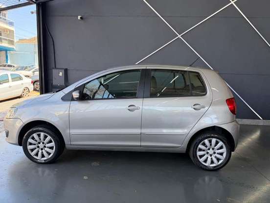 VOLKSWAGEN-FOX-2013