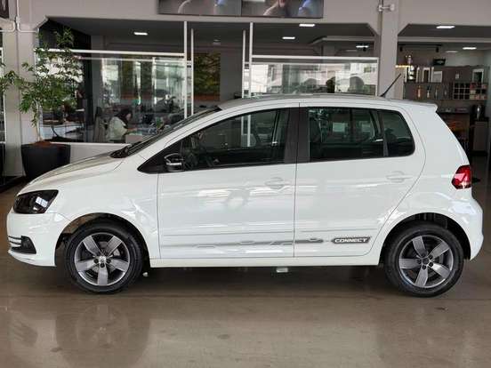 VOLKSWAGEN-FOX-1.6 MSI TOTAL FLEX CONNECT 4P I-MOTION VOLKSWAGEN-FOX-2018