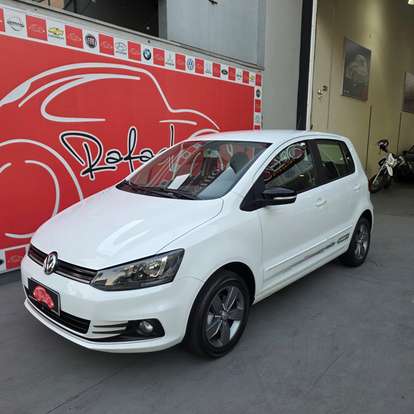 VOLKSWAGEN-FOX-2019