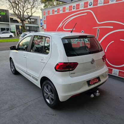 VOLKSWAGEN-FOX-2019
