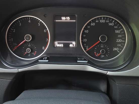 VOLKSWAGEN-FOX-1.6 MSI TOTAL FLEX CONNECT 4P MANUAL VOLKSWAGEN-FOX-2019