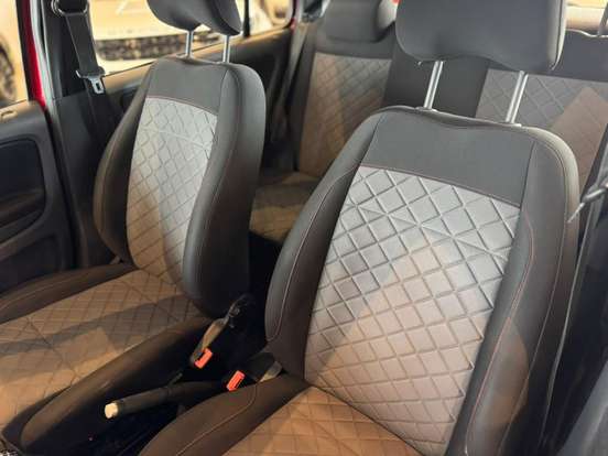 VOLKSWAGEN-FOX-2019