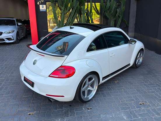 VOLKSWAGEN-FUSCA-2013