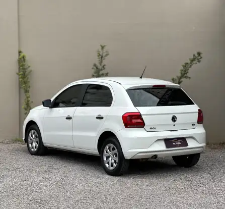 VOLKSWAGEN-GOL-2021