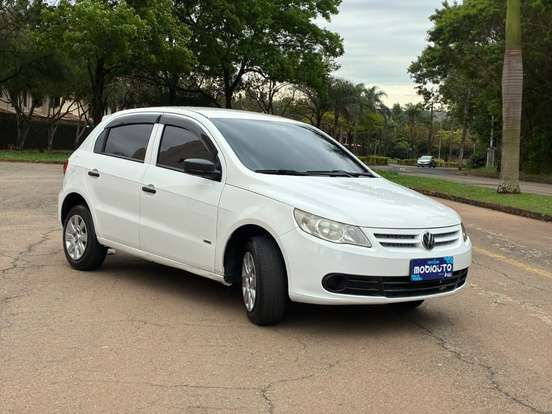 VOLKSWAGEN-GOL-1.0 MI PLUS 8V FLEX 4P MANUAL G.V VOLKSWAGEN-GOL-2009