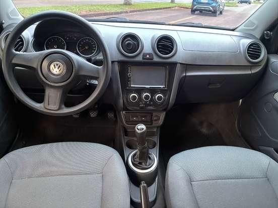 VOLKSWAGEN-GOL-2009