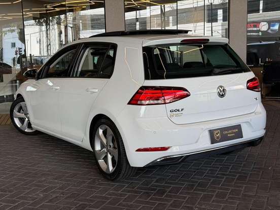 VOLKSWAGEN-GOLF-2017