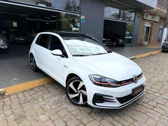 VOLKSWAGEN-GOLF-2019