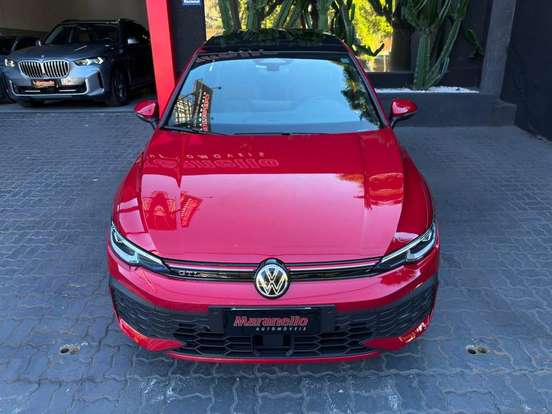 VOLKSWAGEN-GOLF-2026