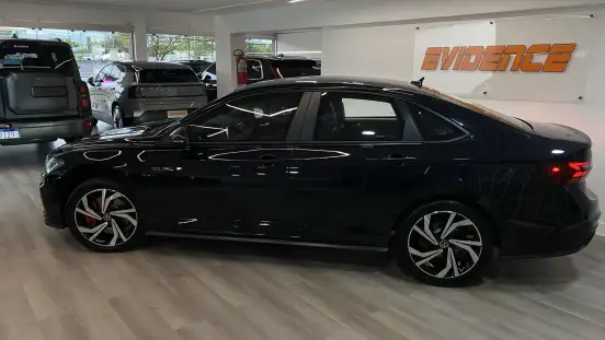 VOLKSWAGEN-JETTA-2025