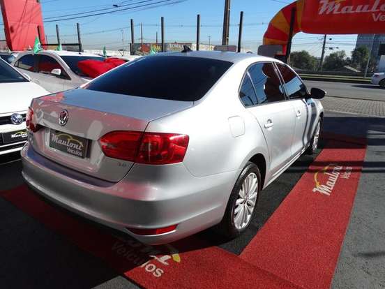 VOLKSWAGEN-JETTA-2.0 COMFORTLINE FLEX 4P TIPTRONIC VOLKSWAGEN-JETTA-2011