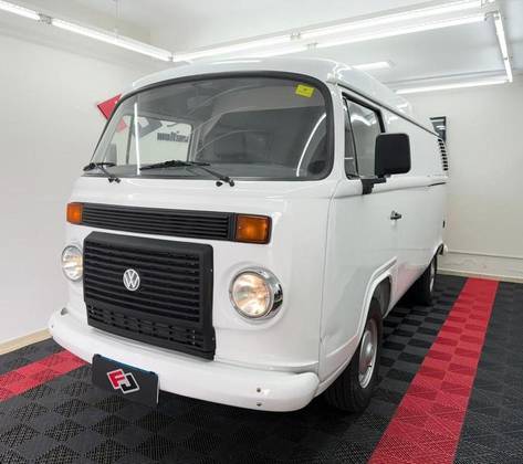 VOLKSWAGEN KOMBI 1.4 MI FURGÃO 8V FLEX 3P MANUAL