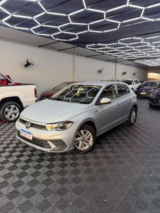 VOLKSWAGEN POLO 1.0 170 TSI COMFORTLINE AUTOMÁTICO