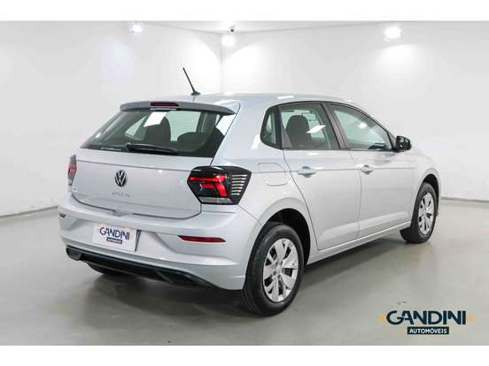 VOLKSWAGEN-POLO-2023