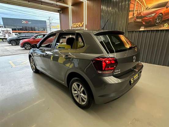 VOLKSWAGEN-POLO-2019