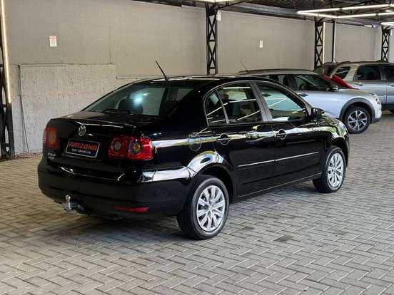 VOLKSWAGEN-POLO SEDAN-1.6 MI 8V FLEX 4P MANUAL VOLKSWAGEN-POLO SEDAN-2013