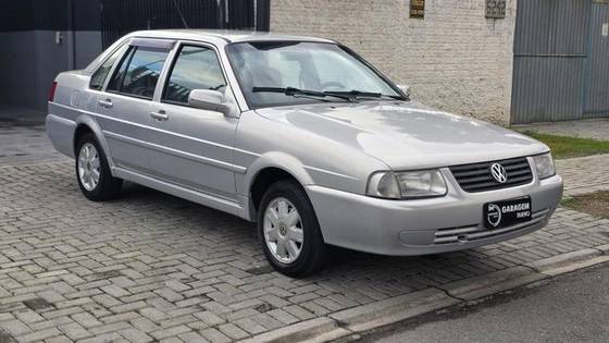 VOLKSWAGEN SANTANA 2.0 MI 8V GASOLINA 4P MANUAL