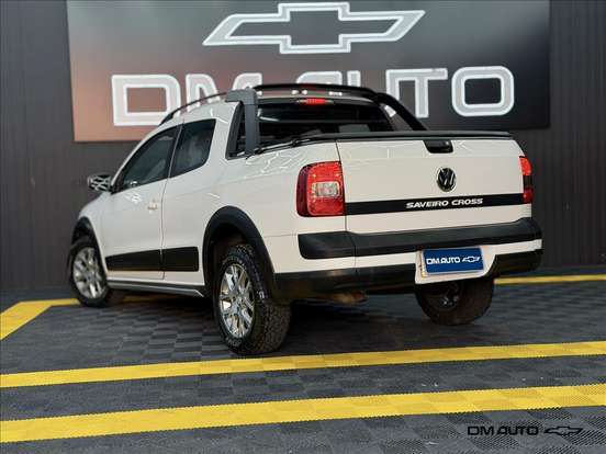 VOLKSWAGEN-SAVEIRO-2015