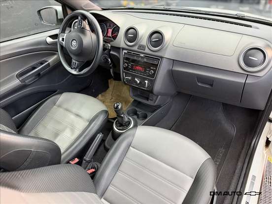 VOLKSWAGEN-SAVEIRO-2015