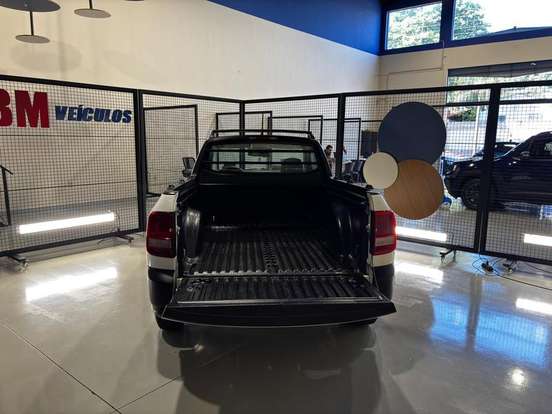 VOLKSWAGEN-SAVEIRO-2023