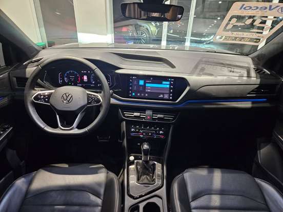 VOLKSWAGEN-TAOS-2024