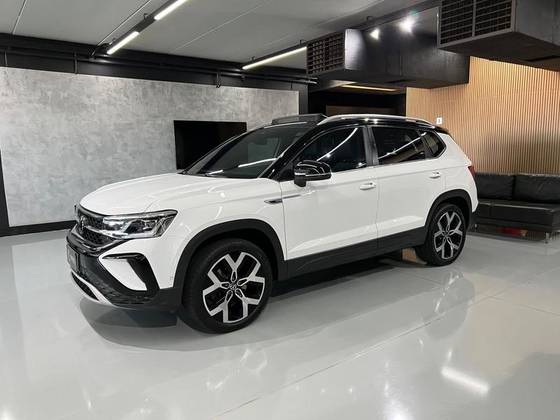 VOLKSWAGEN TAOS 1.4 250 TSI TOTAL FLEX HIGHLINE AUTOMÁTICO