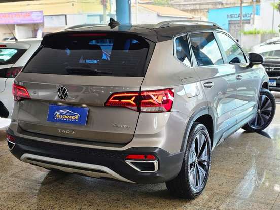 VOLKSWAGEN-TAOS-1.4 250 TSI TOTAL FLEX HIGHLINE AUTOMÁTICO VOLKSWAGEN-TAOS-2021