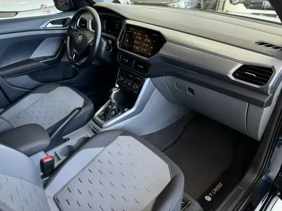 VOLKSWAGEN-T-CROSS-1.0 200 TSI TOTAL FLEX COMFORTLINE AUTOMÁTICO VOLKSWAGEN-T-CROSS-2021