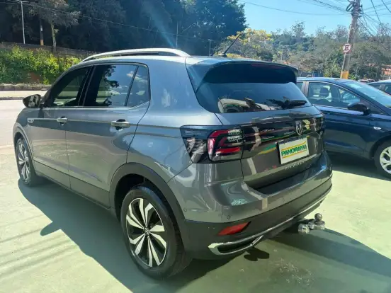 VOLKSWAGEN-T-CROSS-1.4 250 TSI TOTAL FLEX HIGHLINE AUTOMÁTICO VOLKSWAGEN-T-CROSS-2023