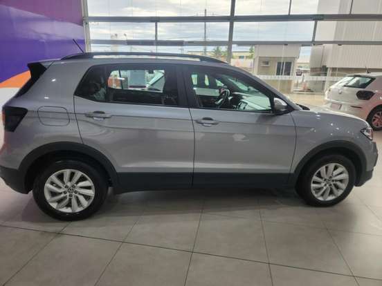 VOLKSWAGEN-T-CROSS-2024