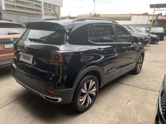 VOLKSWAGEN-T-CROSS-2024