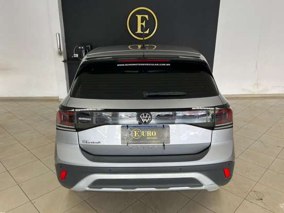 VOLKSWAGEN-T-CROSS-2024