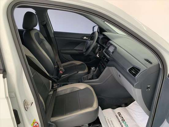 VOLKSWAGEN-T-CROSS-1.0 200 TSI TOTAL FLEX SENSE AUTOMÁTICO VOLKSWAGEN-T-CROSS-2023
