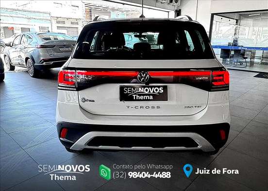 VOLKSWAGEN-T-CROSS-2024