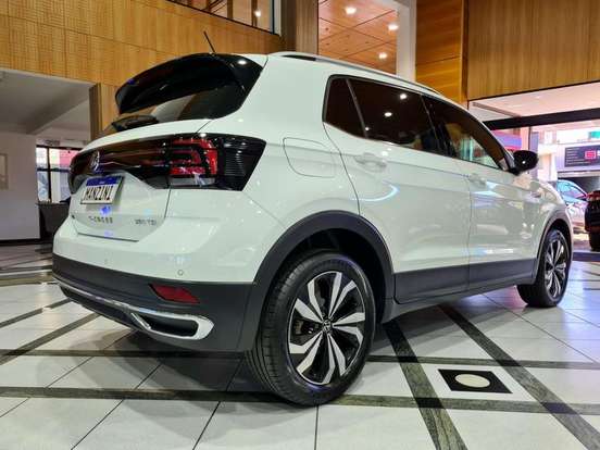 VOLKSWAGEN-T-CROSS-1.4 250 TSI TOTAL FLEX HIGHLINE AUTOMÁTICO VOLKSWAGEN-T-CROSS-2022
