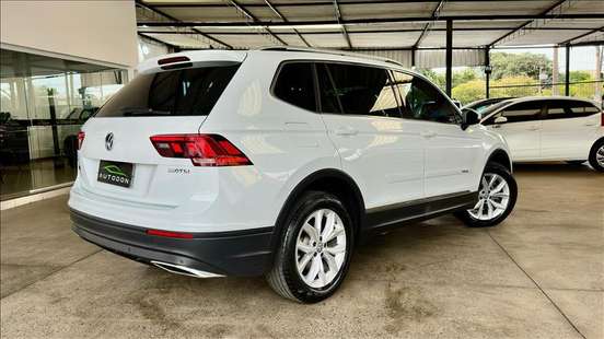 VOLKSWAGEN-TIGUAN-2018