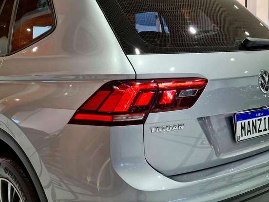 VOLKSWAGEN-TIGUAN-2019