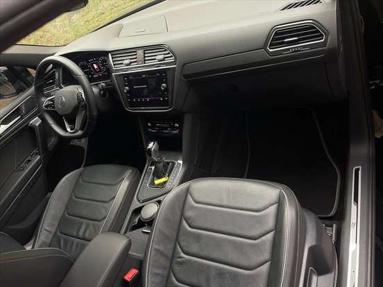VOLKSWAGEN-TIGUAN-2.0 300 TSI GASOLINA ALLSPACE R-LINE AUTOMÁTICO VOLKSWAGEN-TIGUAN-2023