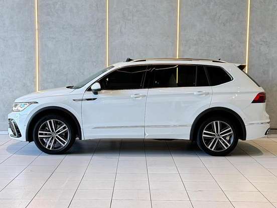 VOLKSWAGEN-TIGUAN-2024