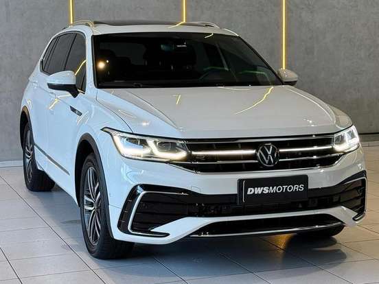 VOLKSWAGEN-TIGUAN-2024