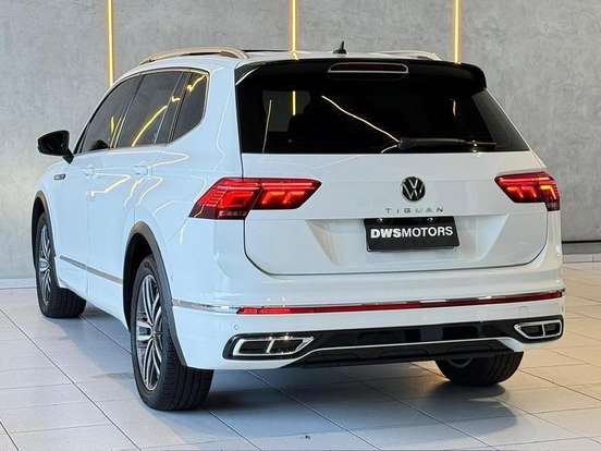 VOLKSWAGEN-TIGUAN-2024