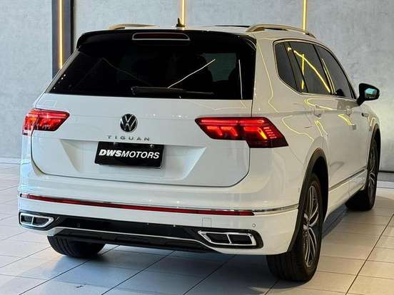 VOLKSWAGEN-TIGUAN-2024
