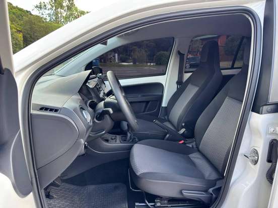 VOLKSWAGEN-UP-1.0 170 TSI TOTAL FLEX CONNECT 4P MANUAL VOLKSWAGEN-UP-2019
