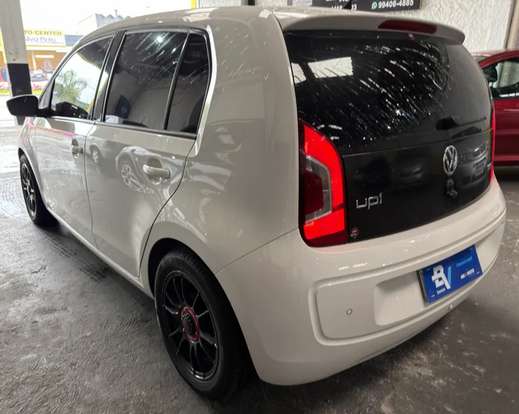 VOLKSWAGEN-UP-2016