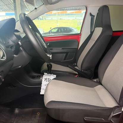 VOLKSWAGEN-UP-2014