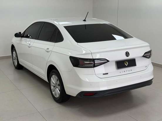 VOLKSWAGEN-VIRTUS-2023